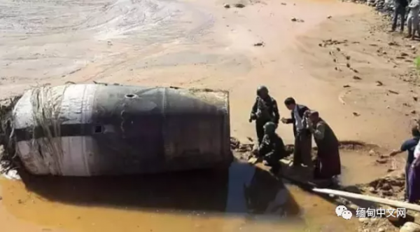 今早,緬甸若開海域,一條“火線”劃破天際 今早,緬甸若開海域,一條“火線”劃破天際