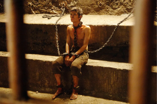 《香水》：謀殺少女製作香水？12瓶香水是12個少女的生命精華