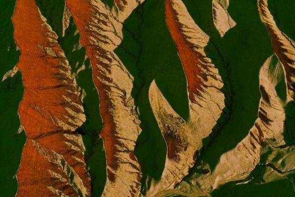 雪映丹霞，是夢境，也是仙境