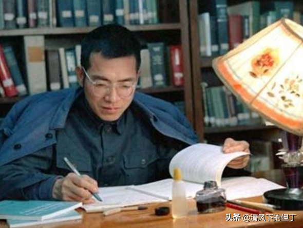 數學天才陳景潤:47歲與29歲女軍醫喜結連理,唯一的兒子成就非凡 數學天才陳景潤:47歲與29歲女軍醫喜結連理,唯一的兒子成就非凡