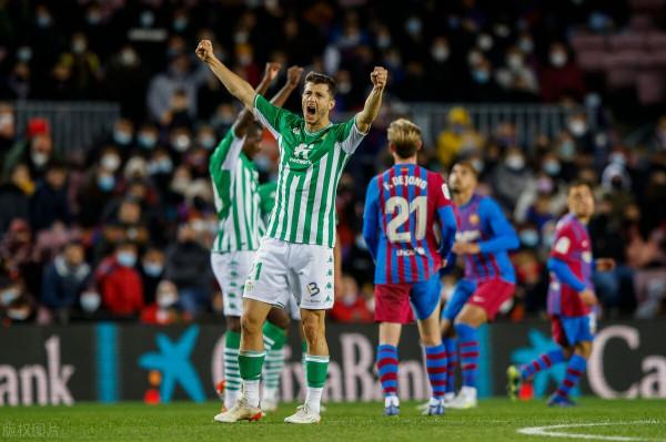 西甲-巴薩雪藏4主力0-1不敵貝蒂斯 仍居第七 佩工送哈維上任首敗 西甲-巴薩雪藏4主力0-1不敵貝蒂斯 仍居第七 佩工送哈維上任首敗