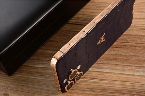 愛馬仕同款,皮革中的黃金:藍色鱷魚皮定製款iPhone 13 Pro 愛馬仕同款,皮革中的黃金:藍色鱷魚皮定製款iPhone 13 Pro