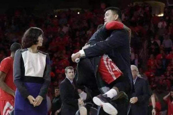 盤點NBA五大“肌肉胖子”！體脂率高卻身體健壯，奧胖僅排第二