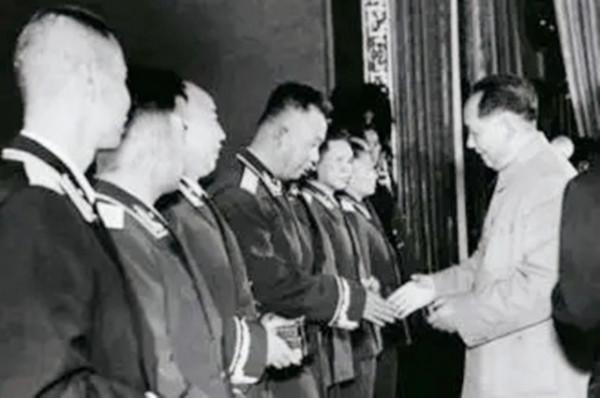 開國元帥與大將、上將、中將、少將分別享受怎樣的待遇？