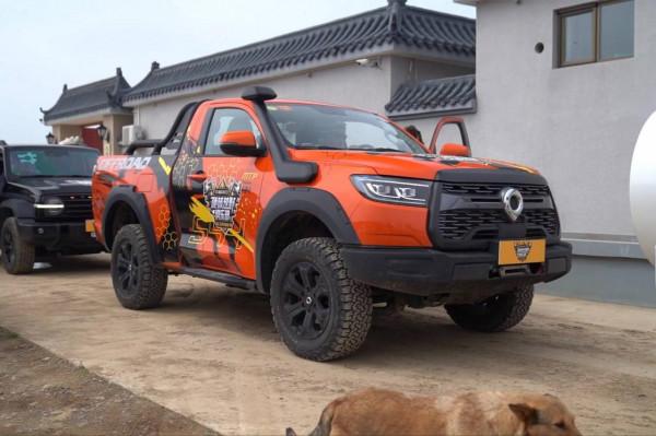 試駕長城炮火炮：2.0T+前後橋差速鎖，堪稱真正的越野神器