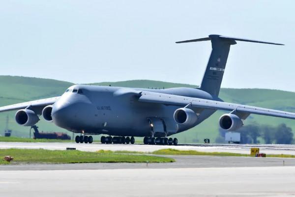 C-5“銀河”運輸機圖集（270圖）