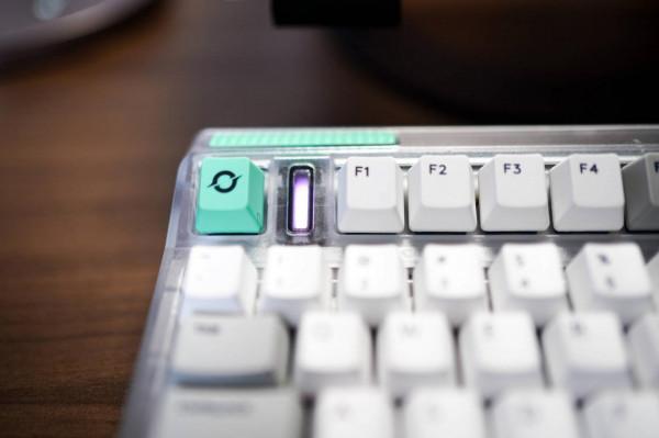 從效能到設計都是2021最大驚喜，鋁廠OG80蟲洞到底有多特別