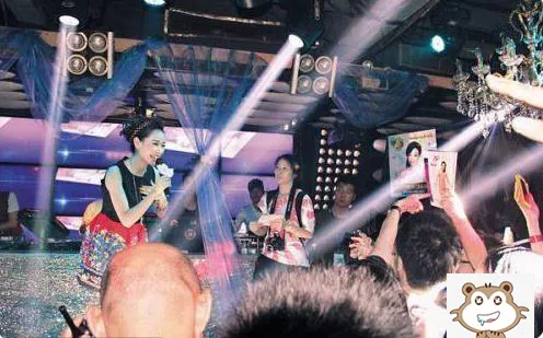 過氣港姐的窘況：線上求工作、身材嚴重發福，吃五塊錢麵包當晚餐