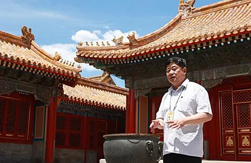 外國總統坐車準備進入故宮，狠人單霽翔：拉閘、關門