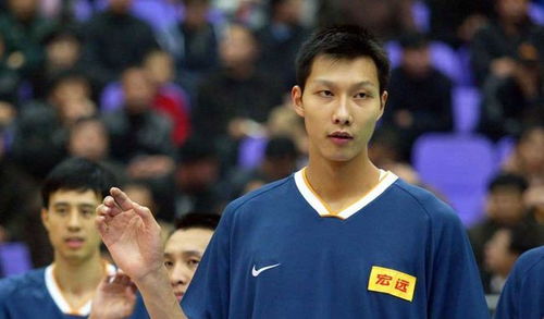 易建聯身體天賦不輸杜蘭特，為何卻在NBA慘淡收場？