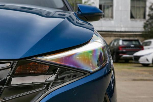 月均銷量已破萬，顏值一流軸距2米72的第七代伊蘭特，哪款最值？