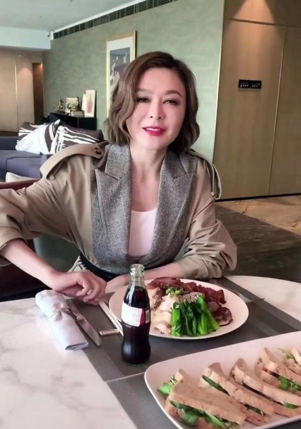 香港影壇六大絕色美人盤點：張敏風韻猶存，關之琳獨享豪宅