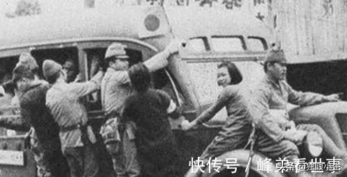 日本鬼子未公開的照片,一面燒殺搶掠無惡不作,一面樹立美好形象 日本鬼子未公開的照片,一面燒殺搶掠無惡不作,一面樹立美好形象