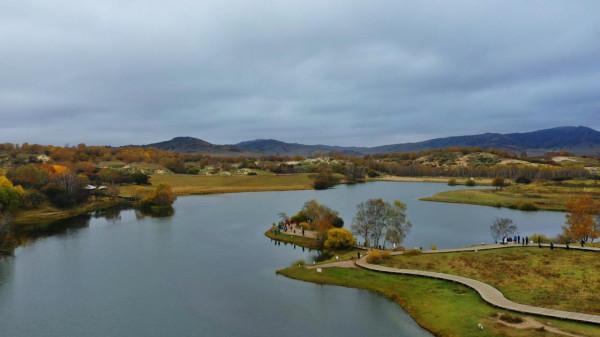每天凌晨4點起床,只為拍攝烏蘭布統每年僅有15天的絕美秋景 每天凌晨4點起床,只為拍攝烏蘭布統每年僅有15天的絕美秋景