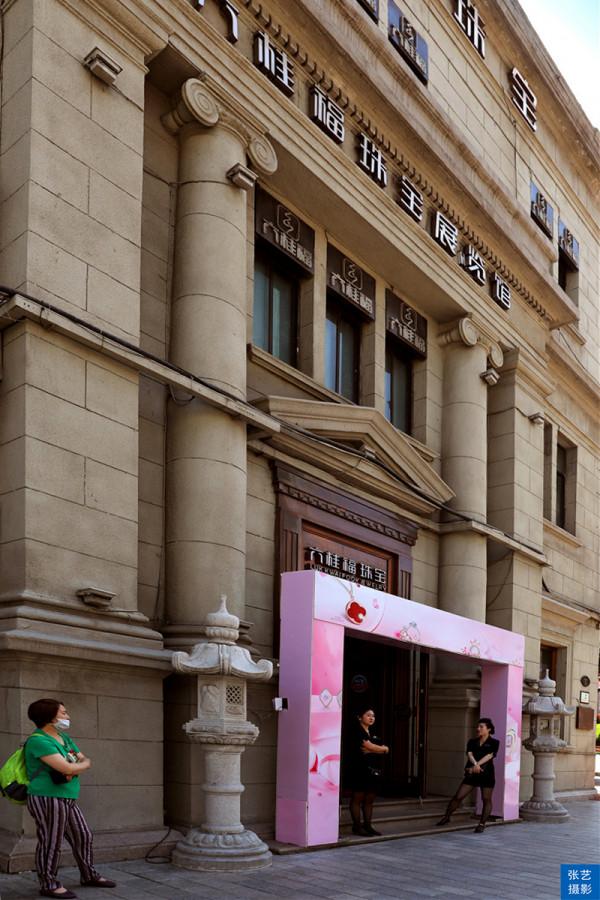 哈爾濱有條堪稱亞洲第一街:仿歐建築71棟,“黃金”鋪就的石頭路 哈爾濱有條堪稱亞洲第一街:仿歐建築71棟,“黃金”鋪就的石頭路