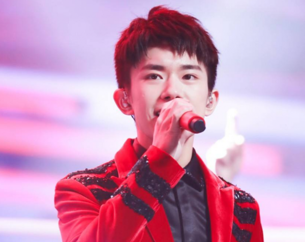 七次登臺央視春晚的千璽弟弟，在人民日報撰文，評論卻在喊話超哥