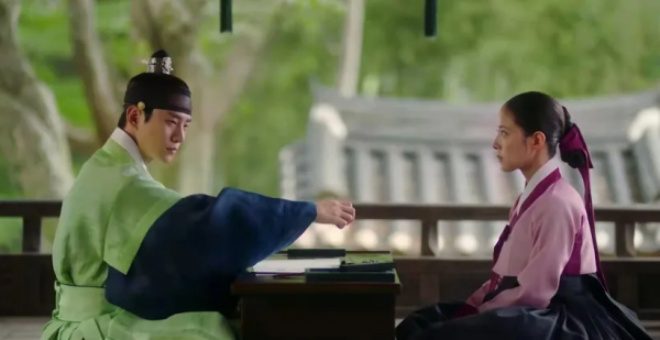 “我們現在說的是柑橘沒錯嗎？”《衣袖紅鑲邊》告白名場面分析