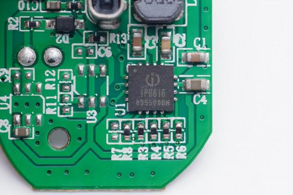 印度爆款耳機boAt採用英集芯IP6816一體化晶片，支援無線充電