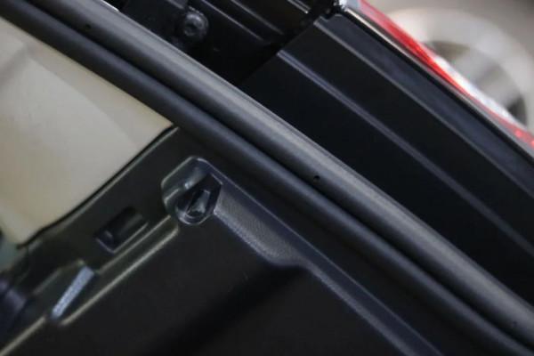 怪獸修車:翻新一輛21萬公里的路虎發現4,老爺子工地拉貨專用車 怪獸修車:翻新一輛21萬公里的路虎發現4,老爺子工地拉貨專用車