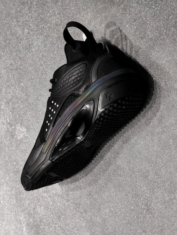 特步讓人驚喜!多款球鞋曝光,設計線上科技拉滿,可對標李寧了? 特步讓人驚喜!多款球鞋曝光,設計線上科技拉滿,可對標李寧了?