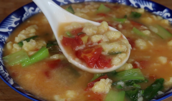 吃了30年疙瘩湯，這做法最神奇，攪疙瘩不放水，太厲害了