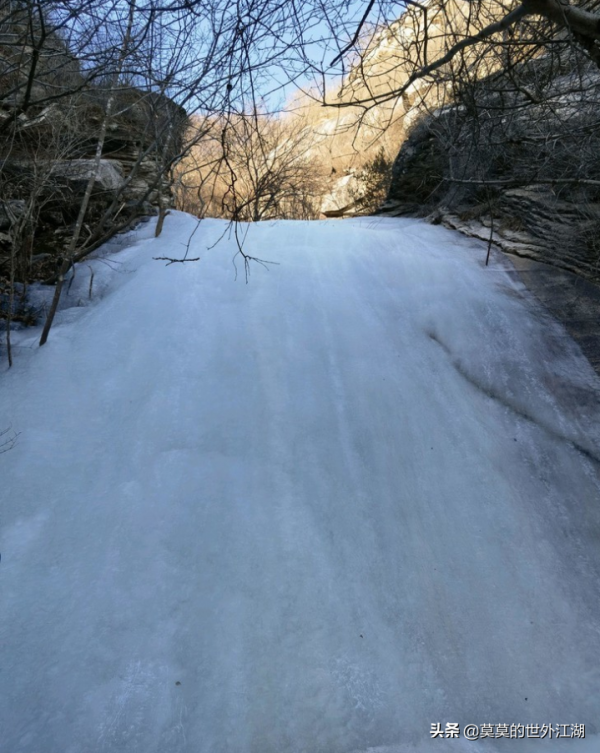 北京懷柔，縱橫交錯的森林風光，冬季別樣的原生態，更有冰瀑奇景