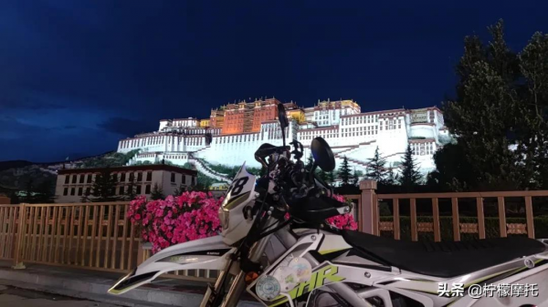 7L油箱的越野車,照樣摩旅去西藏 7L油箱的越野車,照樣摩旅去西藏