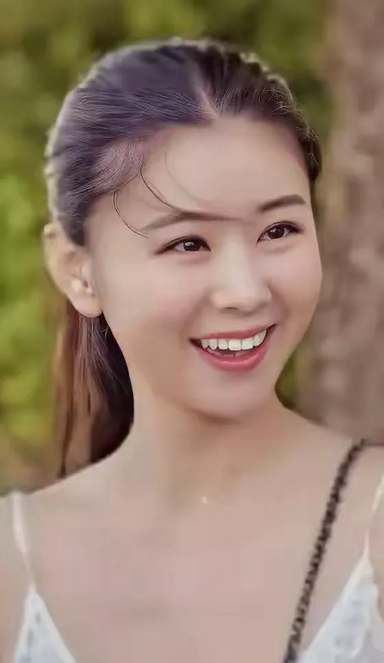 不拍吻戲的女明星李小萌：靈動可愛，溫婉大方（一張是夫妻合影）