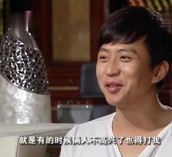 鄧超：姐姐掏空積蓄供他讀書，成名後回報姐姐2套房