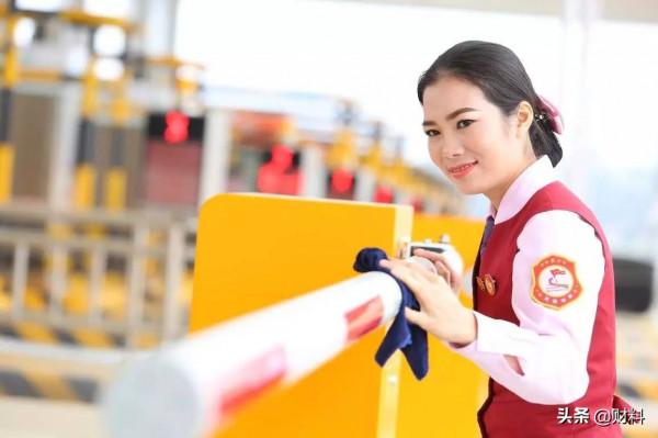 一年收費5551億，卻連虧8年，負債6萬億，高速公路的錢花去哪了？