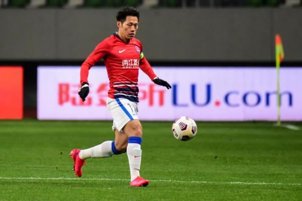 體壇聯播｜杜蘭特歐文被曝患新冠，40歲吳慶中超進球破紀錄