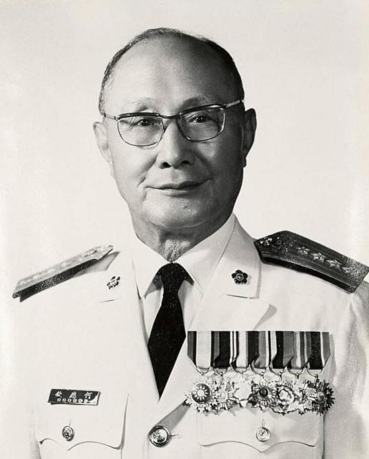 國民黨5大主力軍戰敗後,除張靈甫、邱清泉戰死外,其他人啥下場 國民黨5大主力軍戰敗後,除張靈甫、邱清泉戰死外,其他人啥下場