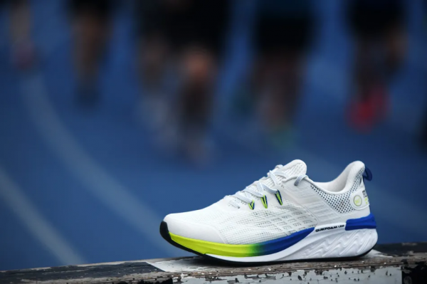 盤點361º最新旗艦跑鞋，為何跑者都誇它高性價比？