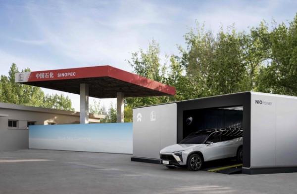 吉利大搞換電背後的行業悲鳴：當快充成為擺設，換電站就是加油站