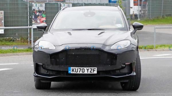 “只是”V8?阿斯頓·馬丁DBX高效能版本諜照 “只是”V8?阿斯頓·馬丁DBX高效能版本諜照