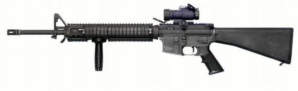 一個標準的現役美軍步兵班都攜帶哪些武器? 一個標準的現役美軍步兵班都攜帶哪些武器?