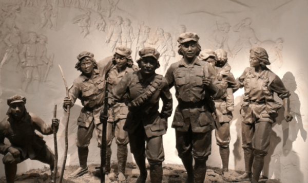 長征路上的女人：除艱辛工作外，為了革命，她們寧肯剃光頭舍孩子