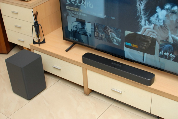 “小”升級,大享受:JBL Bar 2.1 compact 家庭影院體驗 “小”升級,大享受:JBL Bar 2.1 compact 家庭影院體驗