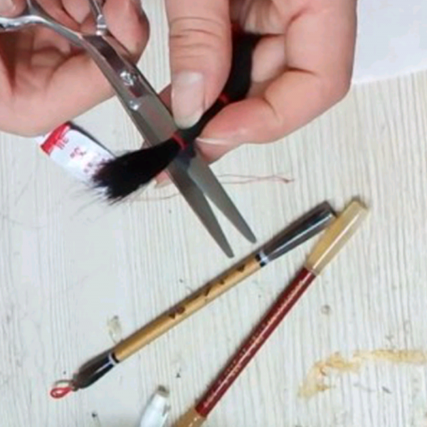 為什麼寶寶的胎毛要儲存下來？關於胎髮的相關知識，媽媽要知道哦