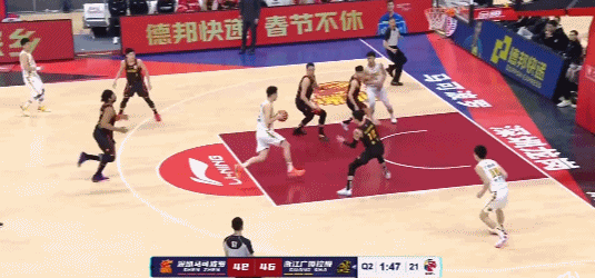 布克35+6+7顧全24分終場前0.1秒獻絕殺 深圳擒廣廈奪9連勝 布克35+6+7顧全24分終場前0.1秒獻絕殺 深圳擒廣廈奪9連勝