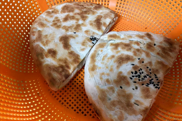 陝西老字號合作社餐館，100年只賣4樣菜，不到飯點屋內坐滿人