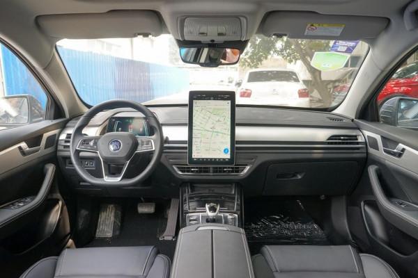 零百加速5.9秒，油耗低至1L，比亞迪秦Pro DM到底值不值得買？