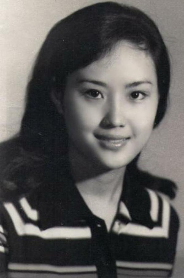 整容老去和自然老去有何區別?4對同齡貌美女星今昔對比差距大 整容老去和自然老去有何區別?4對同齡貌美女星今昔對比差距大