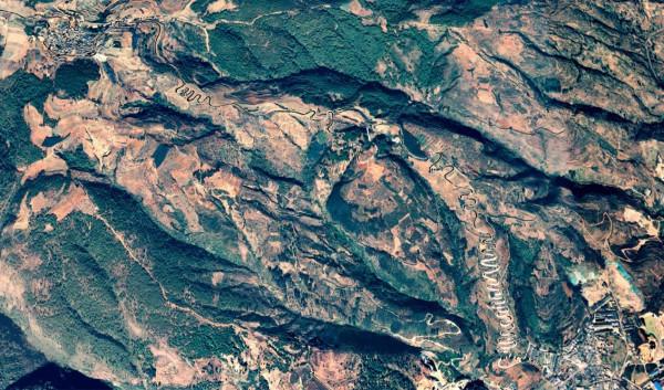 中國最意外的盤山公路：因經費不足繞了68道彎，卻美得脫俗