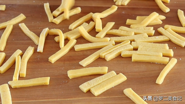 過年少不了的零食做法,有雞蛋就能做,香甜酥脆,學會不用買了 過年少不了的零食做法,有雞蛋就能做,香甜酥脆,學會不用買了