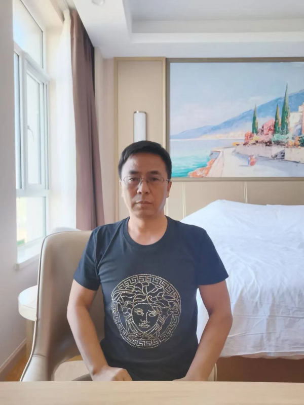 西北疫情中臨時轉向的寧AE6865，拯救了一座城