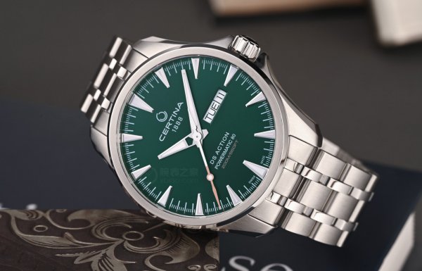 一目忘憂 感受來自雪鐵納“碧海”的靜謐