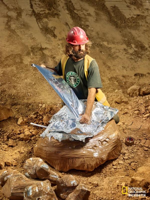 這一大片垃圾堆，竟藏滿了遠古寶藏