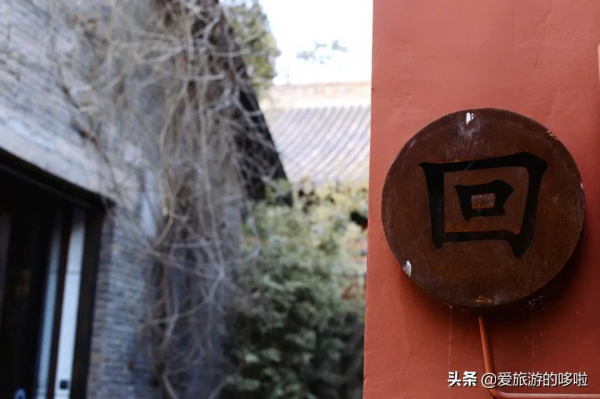 看展喝咖啡、賞壁畫、聽古樂…這座城市的寺廟也太厲害了吧