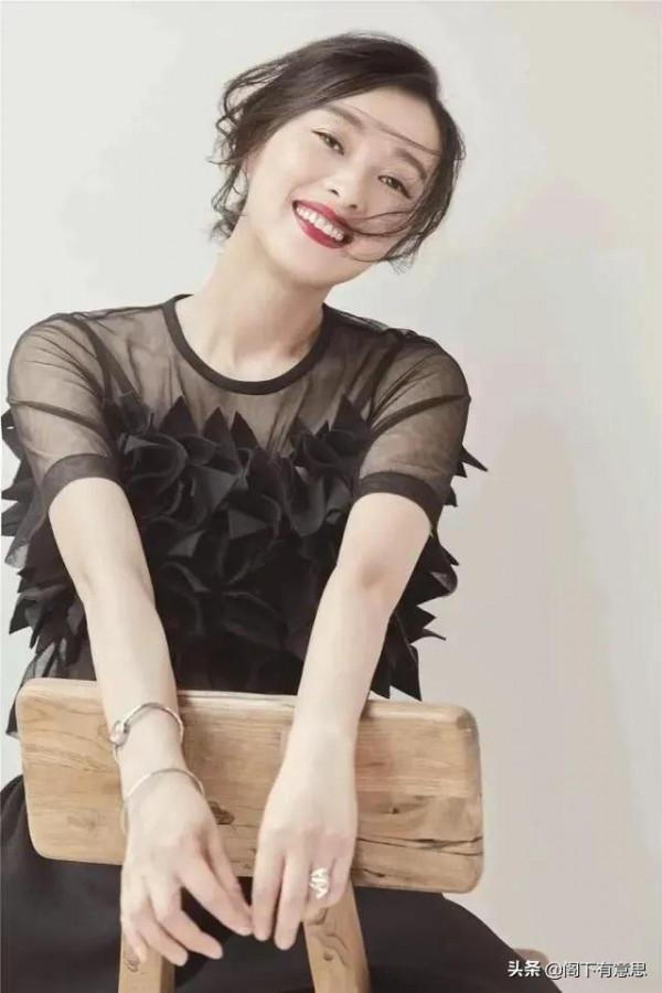 上海籍名媛吳越，49歲未嫁未婚知性寫真集